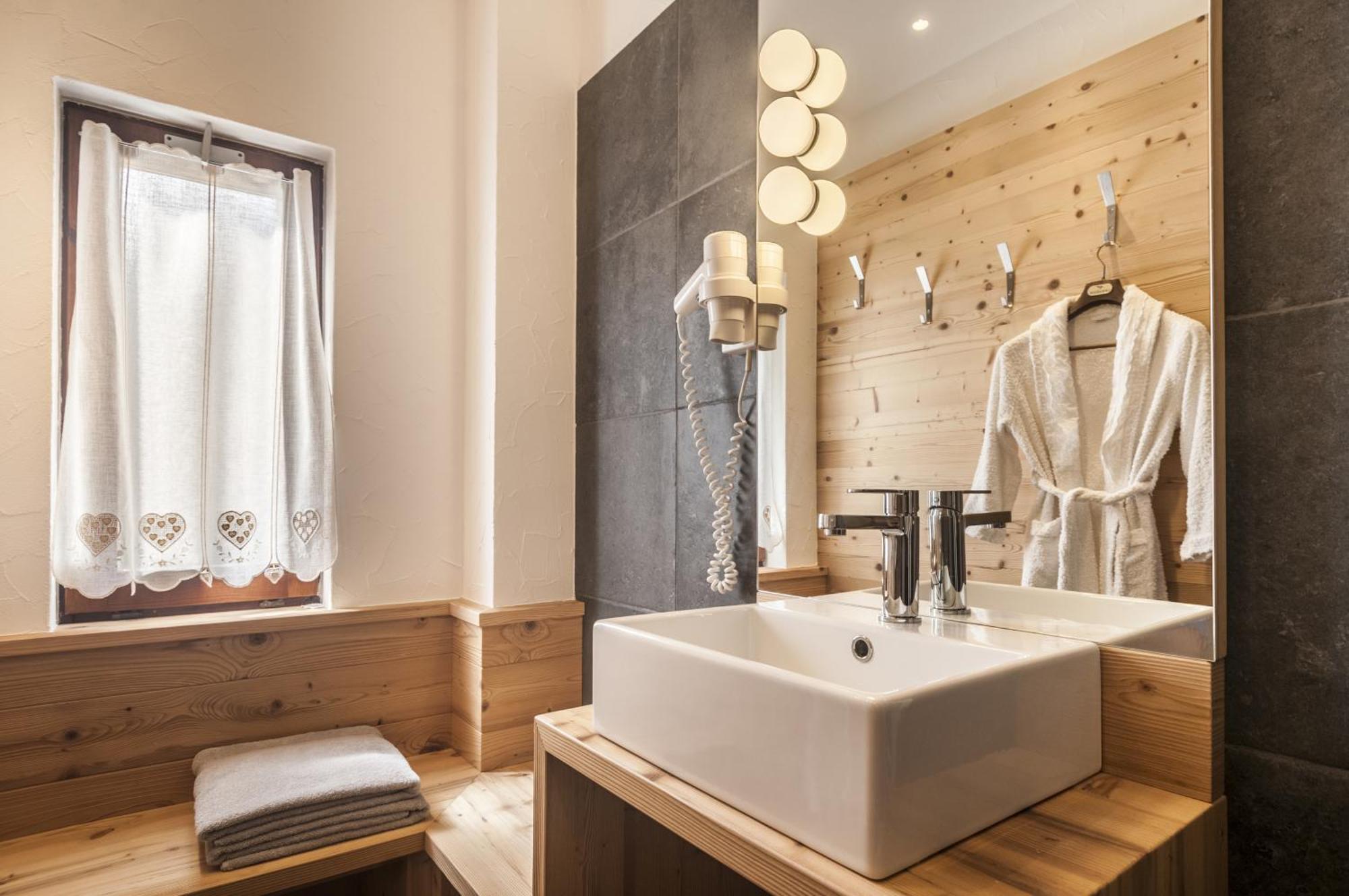 Hotel Al Bivio - Pizzeria, Pool & Sauna Imer Dış mekan fotoğraf