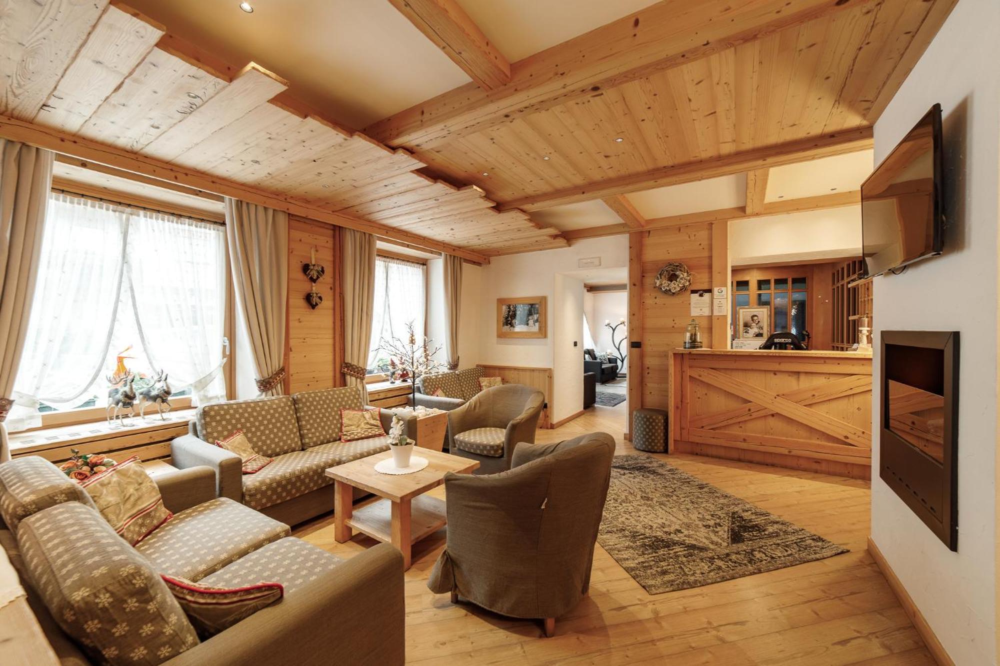 Hotel Al Bivio - Pizzeria, Pool & Sauna Imer Dış mekan fotoğraf
